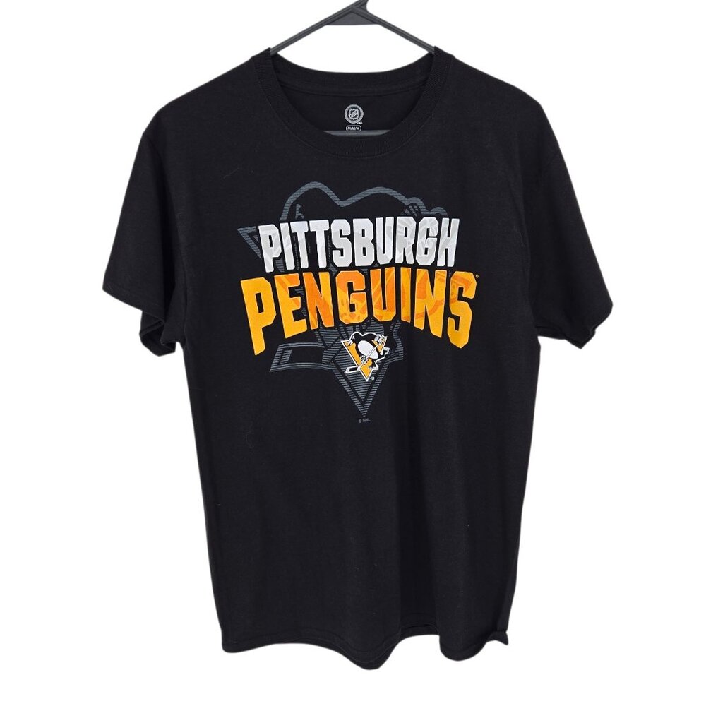 Nhl mens size Medium black yellow white Pittsburgh penguins graphic short sleeve
